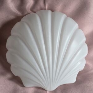 Vintage White Shell-Shaped Light Lamp Sconce Shade Frosted Satin Glass